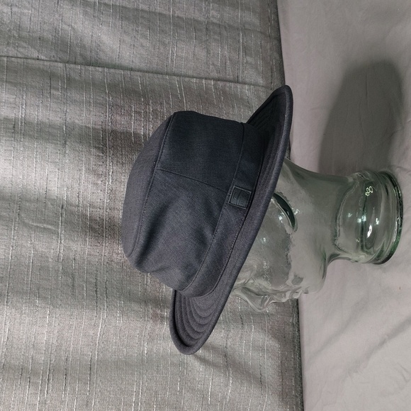 Tilley Uptown Fedora Hat Size 7 1/4 Gray Repellent Tuck Fleece Ear Flap TW107 - Picture 3 of 10
